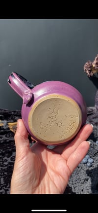 Image 5 of 16 oz Poison Berry Mug in Plum/Black/White