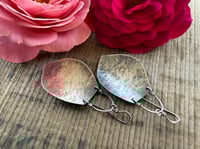 Image 1 of Plain Silver Petals earrings / n1