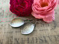 Image 9 of Plain Silver Petals earrings / n1