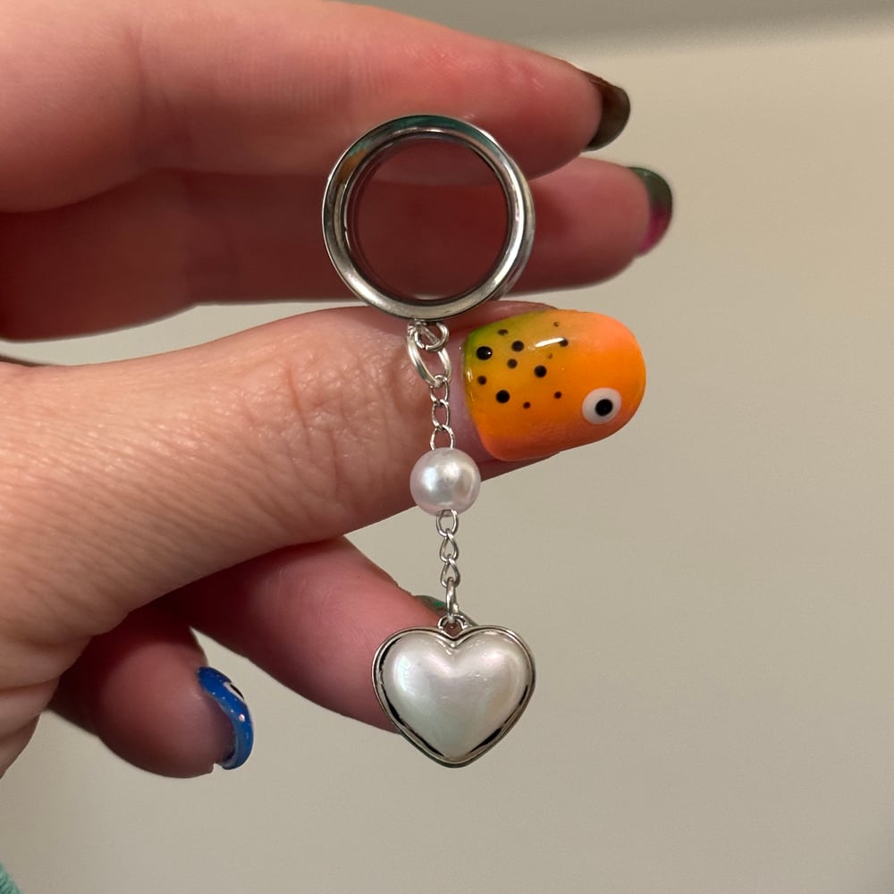 Image of Pearl Heart Dangles (sizes 4g-2")