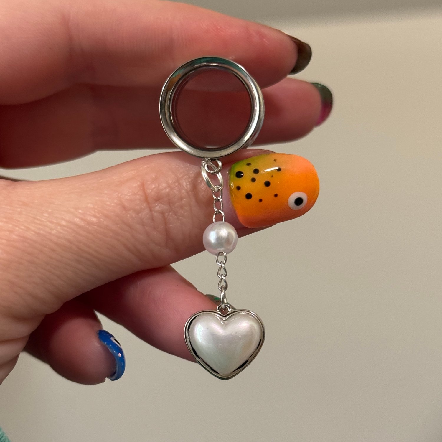 Image of Pearl Heart Dangles (sizes 4g-2")