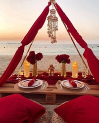 Evening in Gold – Date Night Package