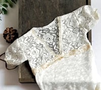 Image 3 of Sitter bodysuit for photo shoots | Linda | cream | 9-12 months