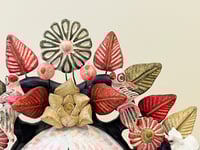 Image 5 of Photophore mexicain vintage en terre cuite . Arbre de Vie floral et solaire . Folk Art années 60/70