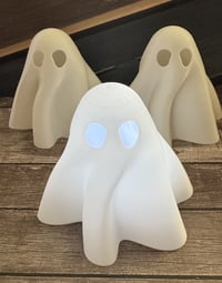 Image 1 of 👻 3D-Printed Spooky Ghost Tea Light – Light Up the Haunting Fun! 👻