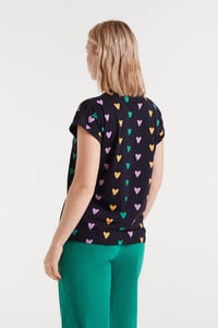 Image 2 of Camiseta 100% algodón con estampado de Corazones