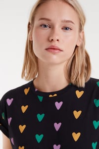 Image 3 of Camiseta 100% algodón con estampado de Corazones