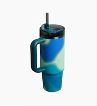Image 2 of STANLEY™️ THE NEW FREQUENCY QUENCHER "Coastal Teal Motion" | 30 OZ
