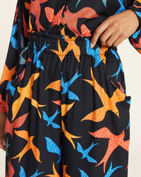 Image 2 of Pantalón culote pájaros con cintura elástica 