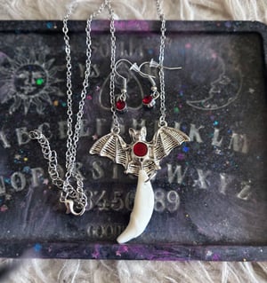 Image of Coyote Fang Necklace & Earring Set