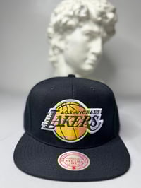 Image 2 of Lakers Snapback Hat (Black)