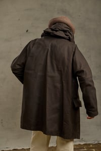 Image 20 of FISHERMAN COAT in Heavy weight Wax Cotton - Dark Chocolate 