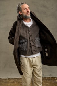 Image 10 of FISHERMAN COAT in Heavy weight Wax Cotton - Dark Chocolate 