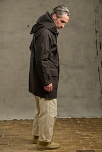 Image 19 of FISHERMAN COAT in Light weight Wax Cotton - Bitter Brown 