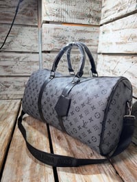 Lv duffle bag schwarz