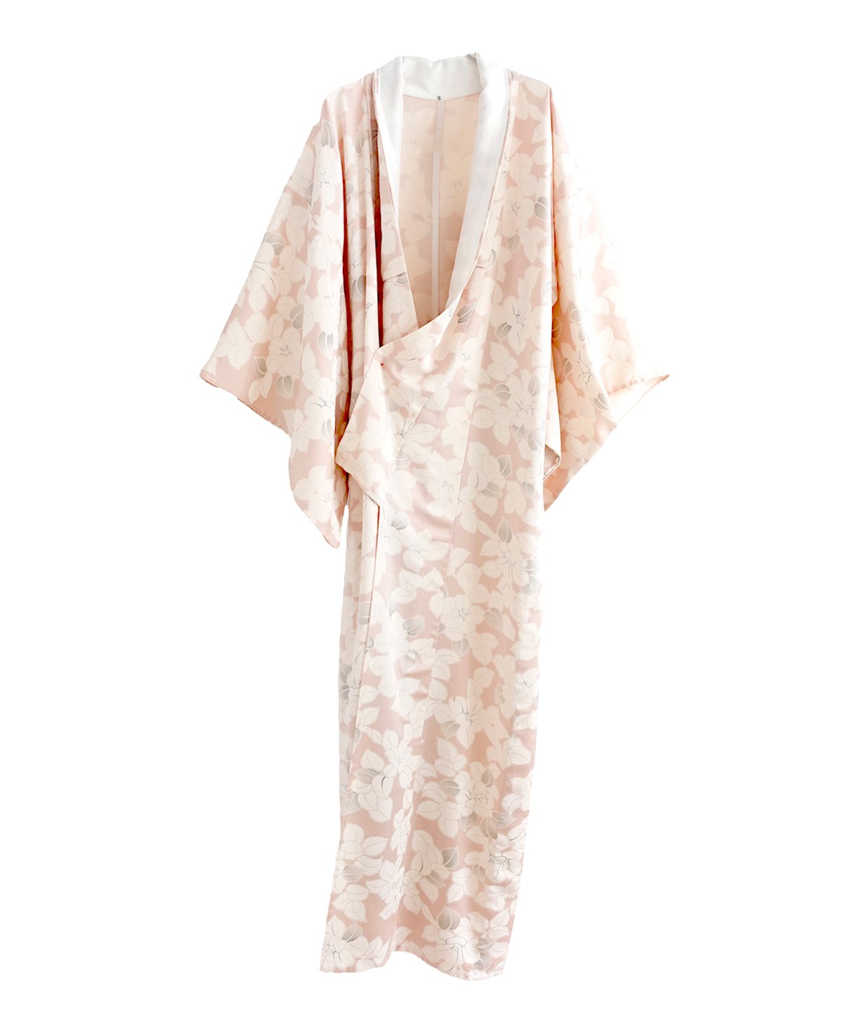 Image of Silke kimono dame af silke rosa med kameliablomster