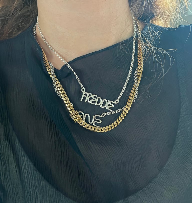 Wiry Custom Necklace Image 3