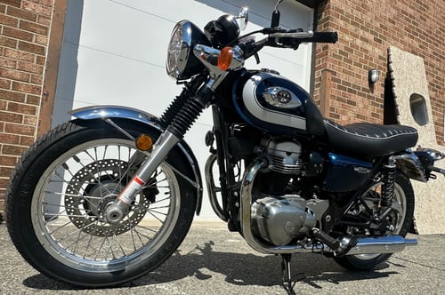 Image of 2021 Kawasaki W800 with only 3,210 miles! Price reduced to $6099