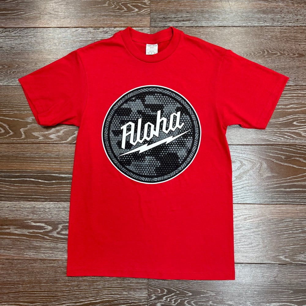 Image of DIGI CAMO ALOHA WAUKEE MENS SHIRT RED-GRY