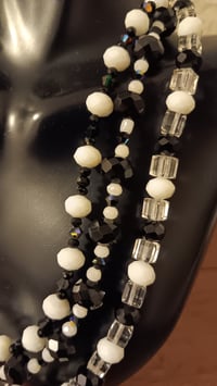 Image 6 of BLACK AND WHITE BEADS WITH SWAROVSKI SQUARE CRYSTAL BEADS