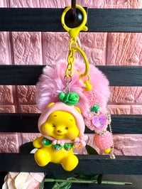 Image 1 of Winnie the Pooh keychain with pompom 🧸