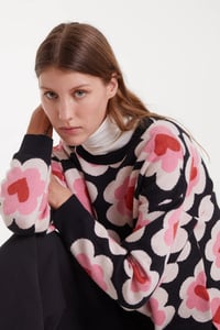 Image 1 of JERSEY PUNTO JACQUARD CON ESTAMPADO SWEETHEART