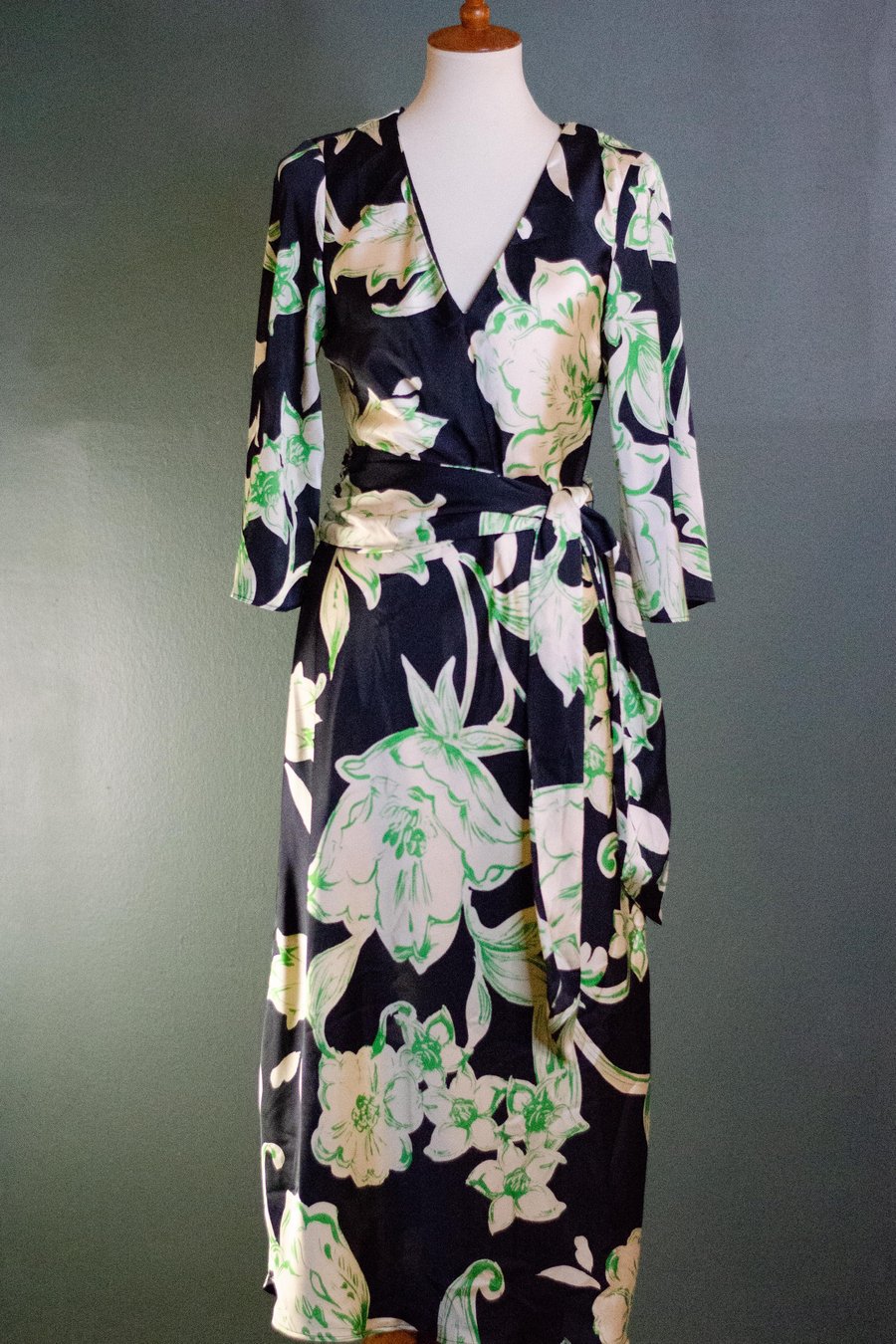 Image of Modern Zara Deep Floral Kimono Sleeve Wrap Front Dress