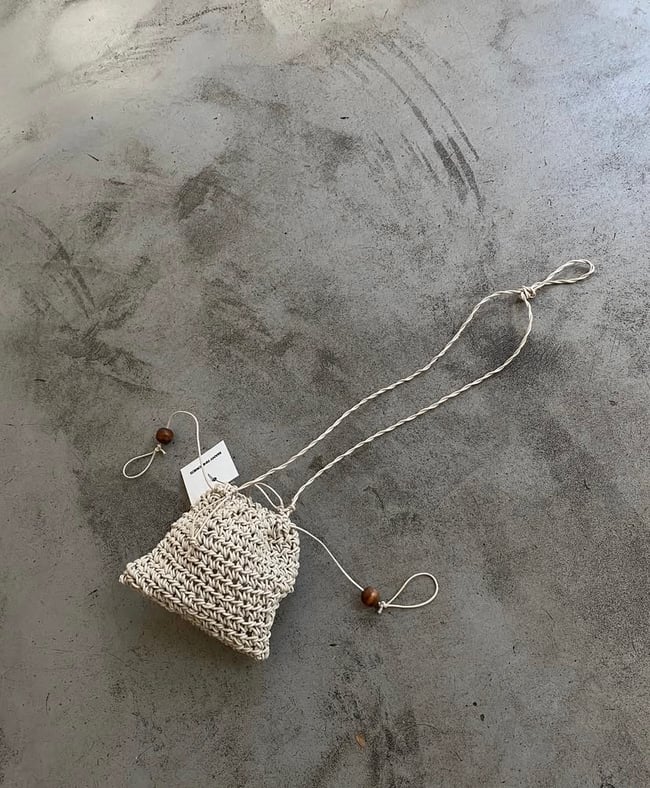 slippery pouch with wooden beads