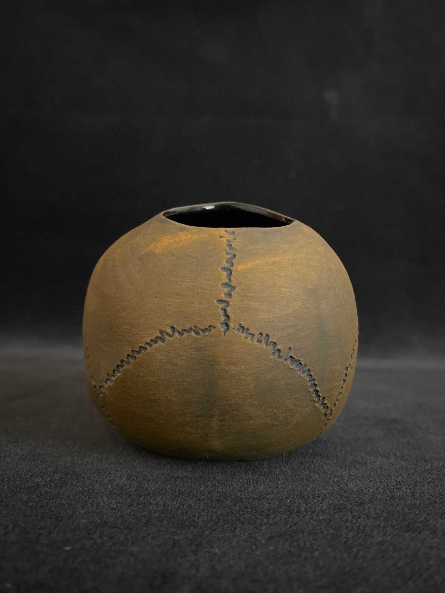 Image of Mini Halloween Skull Mug - Classic Weathered Orange with Anatomical Cracks