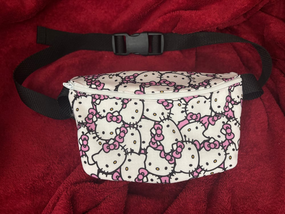 Image of Bow Cat Fanny Pack