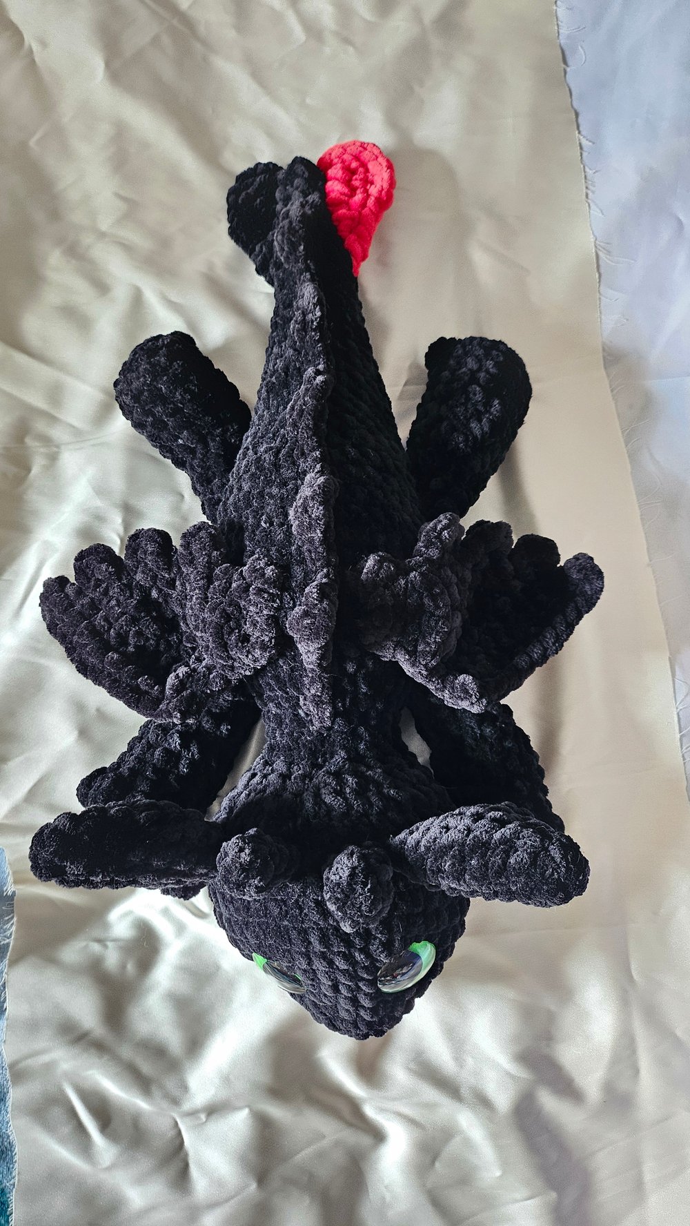 Image of Toothless and Light Fury