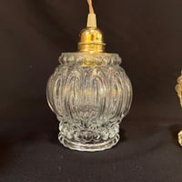 Image 8 of Suspension vintage cascade 3 globes en verre moulé – Années 1960-70 