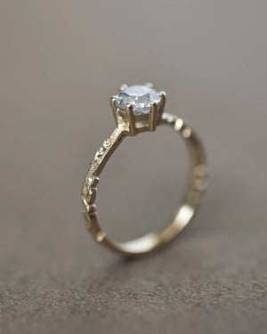 Image of 18ct Yellow Gold, Brilliant cut grey diamond ring (LON253)