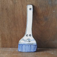 Image 3 of anxious brush