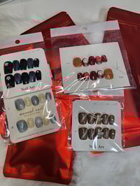 Image 1 of Press-On Nails – Large Nail Bed    ( US Shipping Only ) 