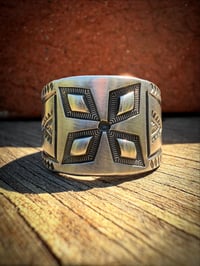 Image 3 of WL&A Handmade Old Style Heavy Ingot Repoussé Four Directions Cigar Ring