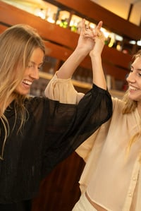 Image 5 of Blusa Lurex Beige Tarzy