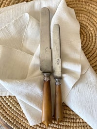 Image 4 of Anciens couteaux Raffin  à fromage (2 lots)