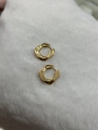 Sim Gold hoops