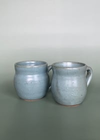Image 3 of Robin Mugs (Seconds)