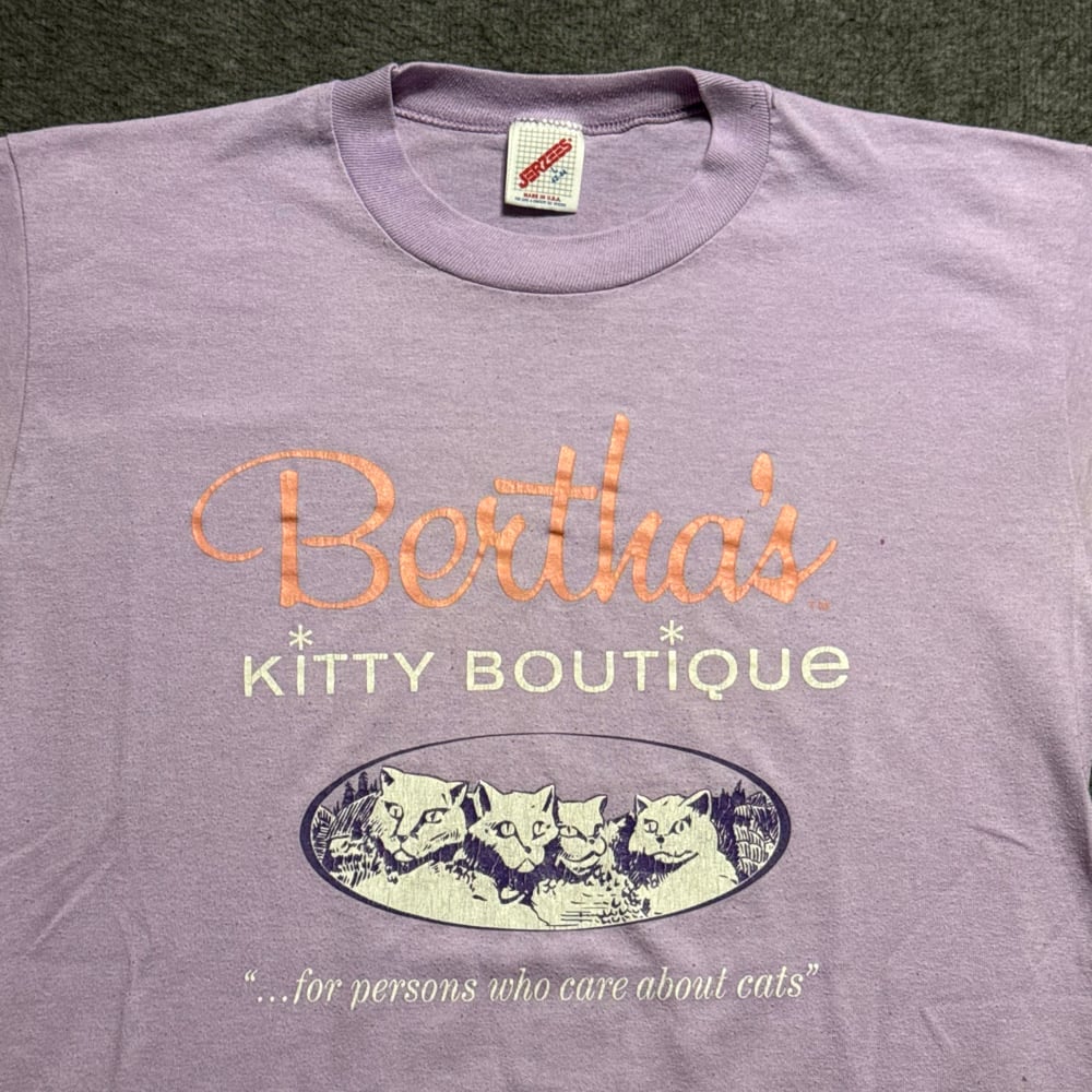 Image of 1990s Bertha’s Kitty Boutique Graphic Tee (L)