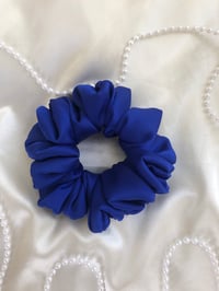 Image 2 of SCRUNCHIE STANDARD CORNFLOWER/CHABER