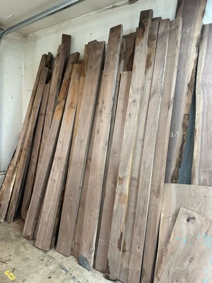 8/4 walnut lumber