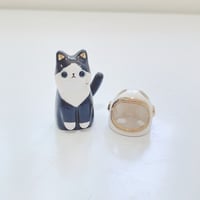 Image 3 of Tuxedo cat with astronaut helmet ceramic figurine (helmet cover version)