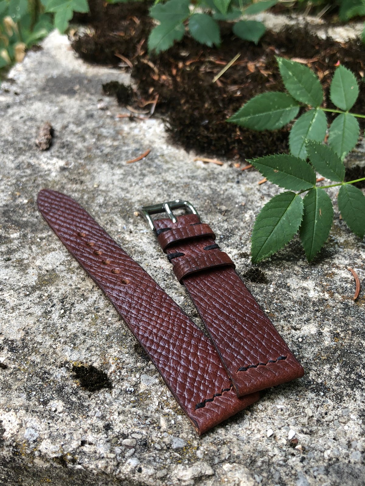 Image of Limited Editjon Colour N°4 Russian Grain Unlined Horween Shell Cordovan Watch Strap 