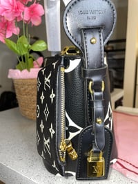 Image 4 of LV Black