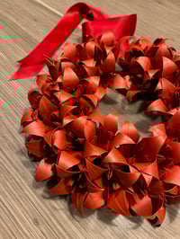 Image 3 of Rød blomsterkrans - TinaTing