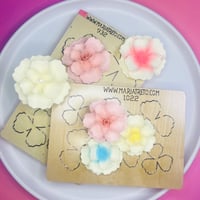 Image 4 of ZENIA Flower DieCut 