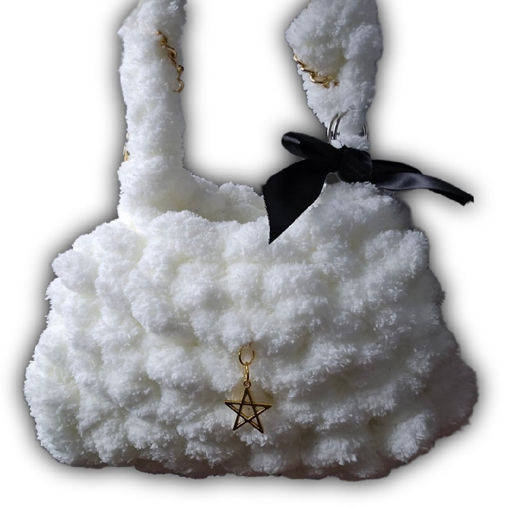 Image of white fluffy crochet handbag