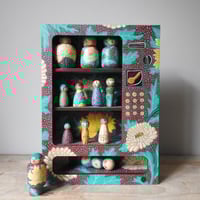 Image 1 of chrysanthemum vending machine